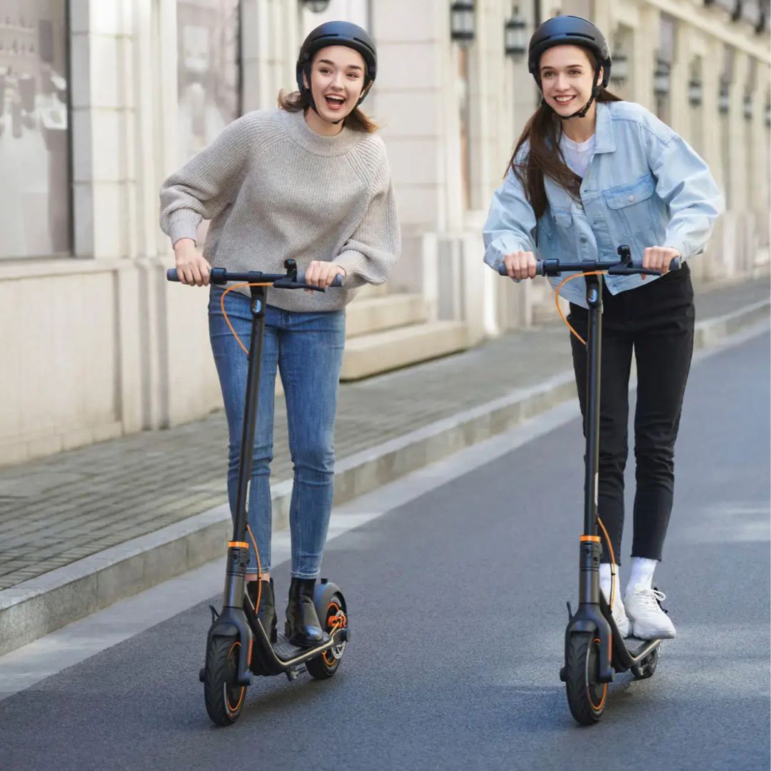 Segway - Ninebot F35 Electric Scooter with 24.9 Max Operating Range & 18.6 mph Max Speed - Black - AA.00.0012.92 - Good Condition