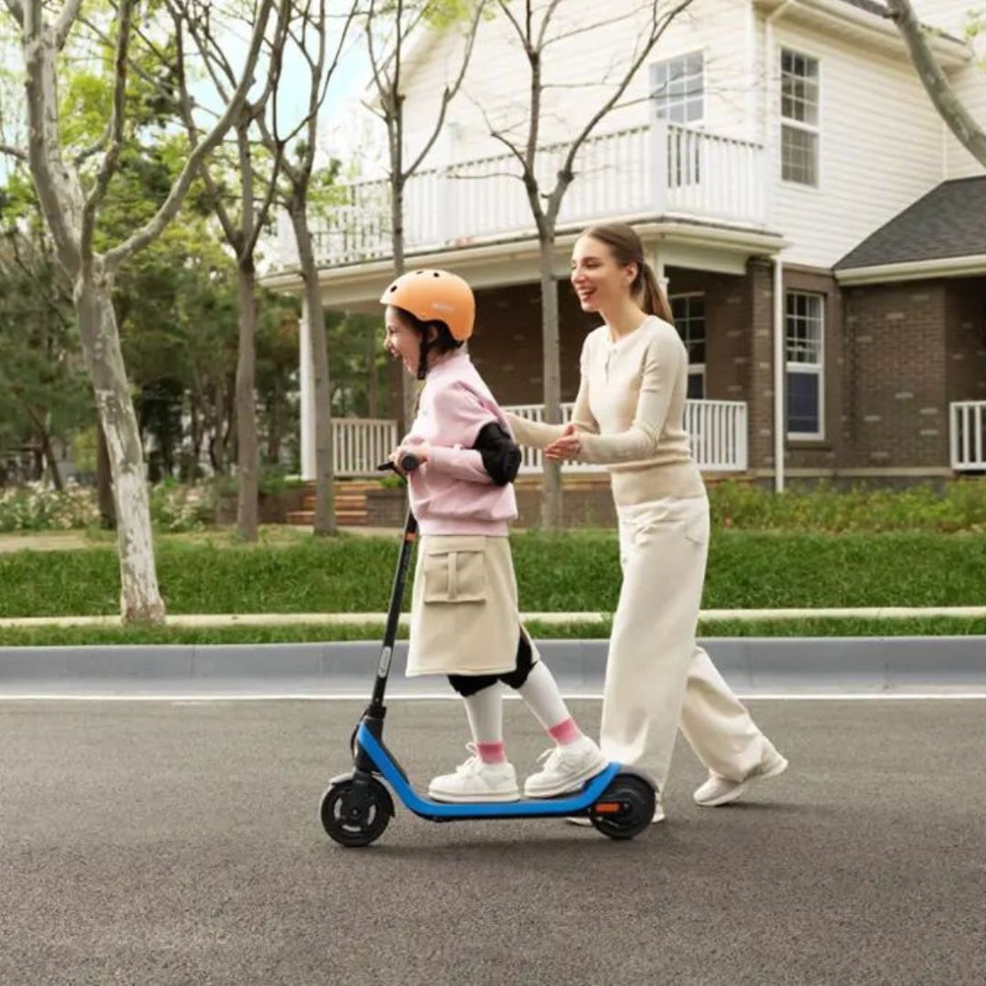 Segway - C2 Lite Kids Kick Scooter w/ up to 5.6mi Range & 9.9 mph Max Speed - Blue - 100501U