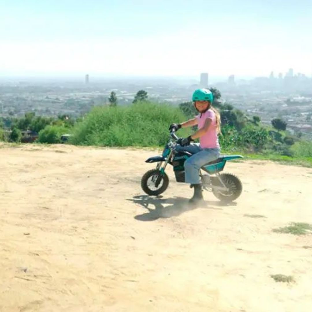 Razor - Dirt Rocket MX350 w/ 7 miles Max Operating Range and 14 mph Max Speed - Teal/Black - 15128045